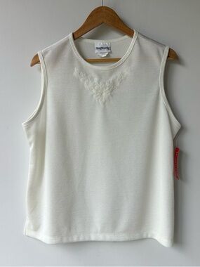 BonWorth Vintage White Knit Floral Embroidered Top Women’s Size Large Petite NWT